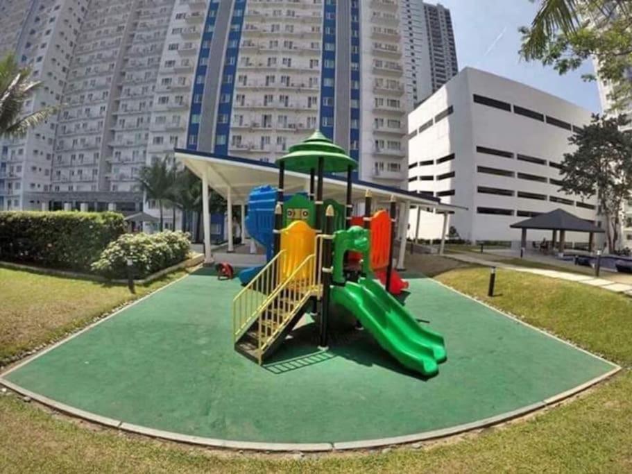 Grass Residences Sm North Edsa And Trinoma Ciudad Quezon Exterior foto